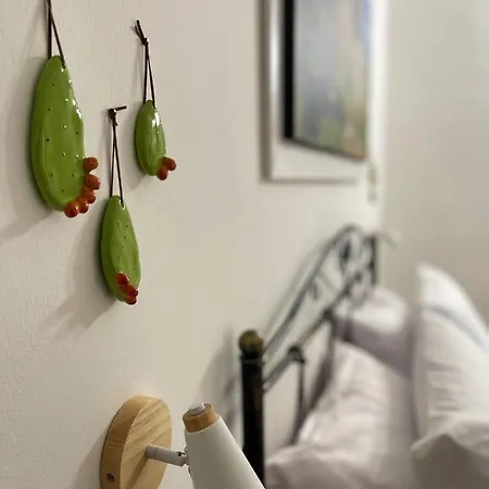 Casina Il Mandorlo לינה וארוחת בוקר 4*