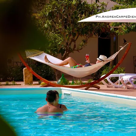 Casina Il Mandorlo Bed & Breakfast